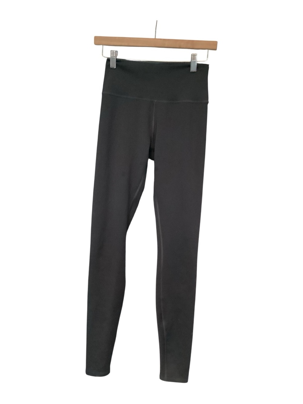 High-Waist Airlift Legging - Picture 3 of 6